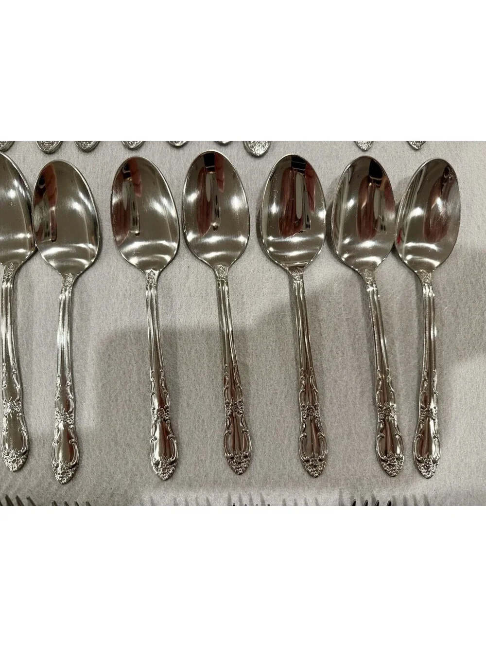 Oneidacraft Stainless Flatware Venus Set Of 57 Pieces EUC